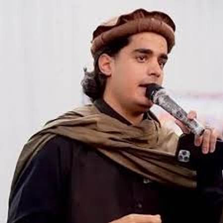 آهنگ منم و اعصاب داغون منم و حال پریشون آهنگ منم و اعصاب داغون منم و حال پریشون